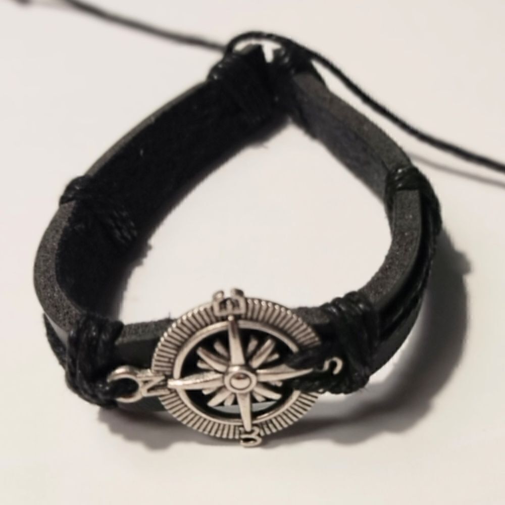 Men's bracelet leather compass new d85‎